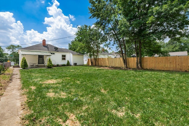 854 E Weber Rd, Columbus, OH 43211 - view of yard