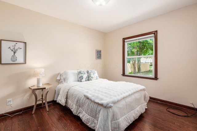 854 E Weber Rd, Columbus, OH 43211 - bedroom with hardwood / wood-style flooring