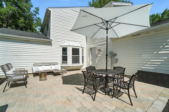1817 Ibson Dr, Powell, OH 43065 - view of patio featuring outdoor lounge area and outdoor dining area