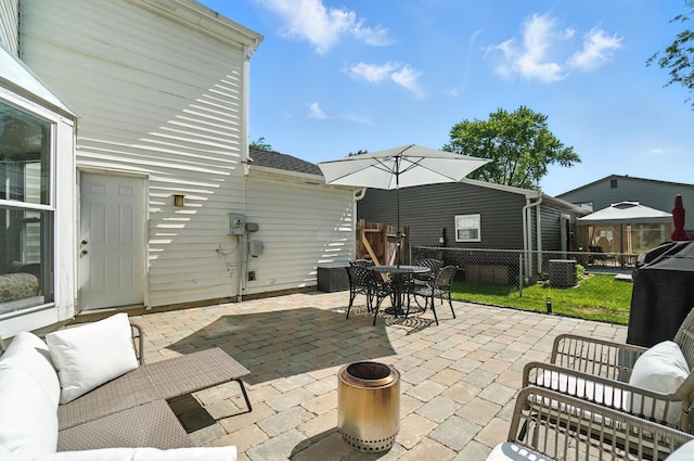 1817 Ibson Dr, Powell, OH 43065 - view of patio with outdoor dining space