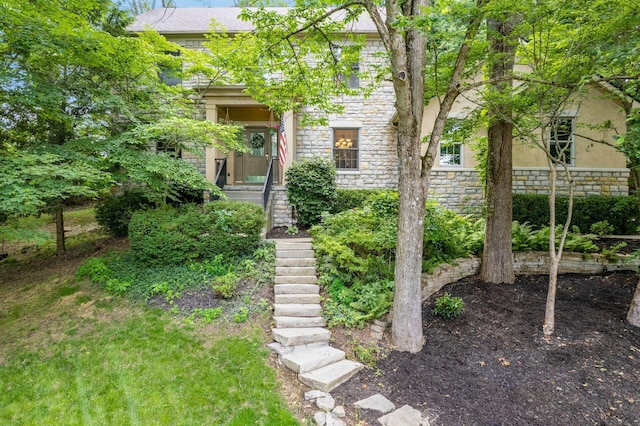 1828 Bradford Cir, Newark, OH 43055 - view of front of house featuring stone siding and stairs