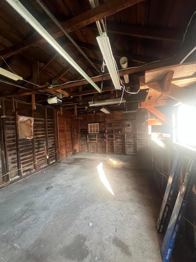 2135 Whitman Ave, Zanesville, OH 43701 - view of garage