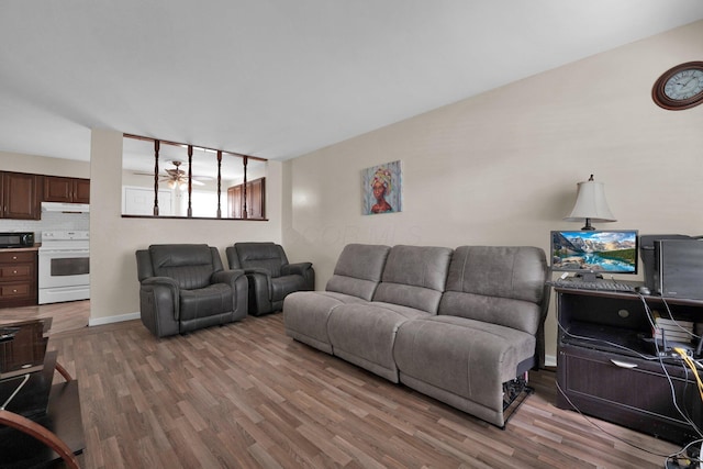 5738 Beechcroft Rd Unit L, Columbus, OH 43229 - photo 4
