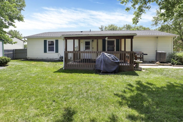 110 Creekview Dr, Baltimore, OH 43105 - back of house with a deck