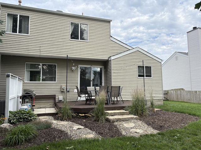 2657 Amberwick Pl, Hilliard, OH 43026 - rear view of property with a deck and outdoor dining area