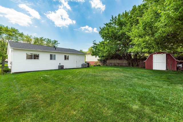 284 Blendon Rd, West Jefferson, OH 43162 - view of yard with a storage unit