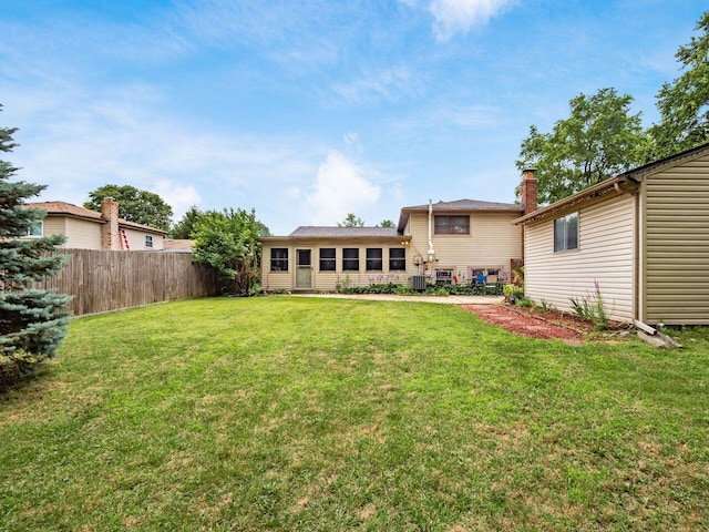 2010 Shallowford Ave, Columbus, OH 43235 - view of yard