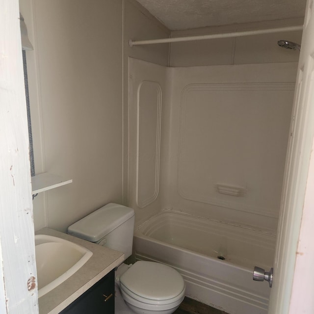 3137 Westerville Rd Unit 91, Columbus, OH 43224 - full bath featuring vanity, shower / washtub combination, and a textured ceiling