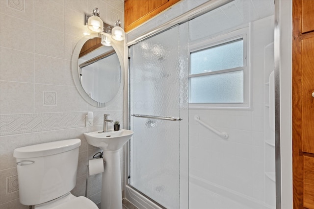 3457 Homecroft Dr, Columbus, OH 43224 - full bath with a shower stall and tile walls