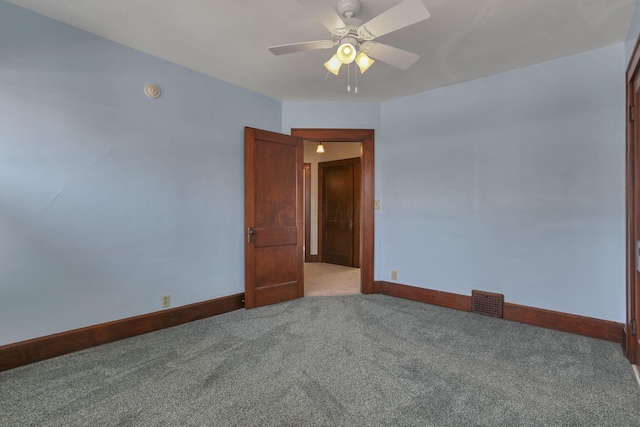 206 E Fair Ave, Lancaster, OH 43130 - spare room with carpet and a ceiling fan