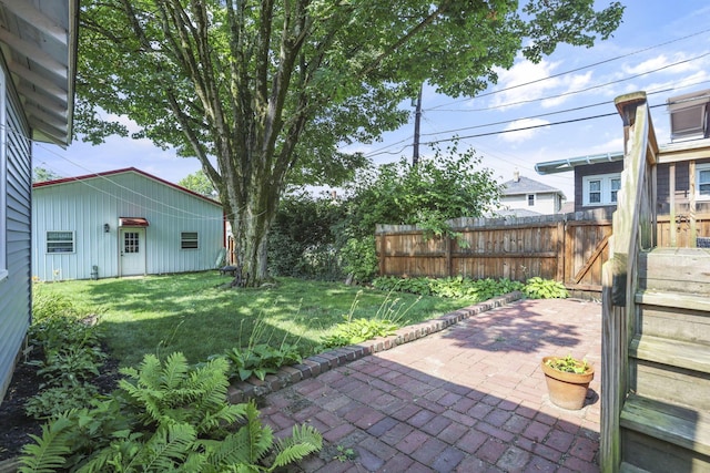 206 E Fair Ave, Lancaster, OH 43130 - view of yard with a patio area