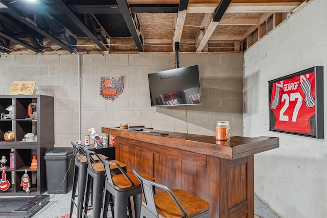 2587 Weeping Willow Ct, Columbus, OH 43207 - view of indoor dry bar