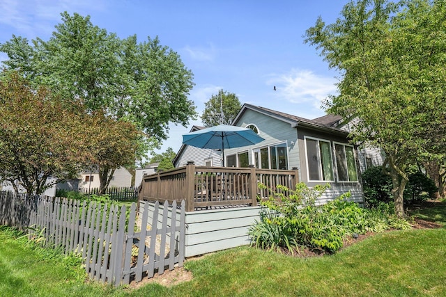 3625 Peany Ln, Canal Winchester, OH 43110 - rear view of property featuring a wooden deck