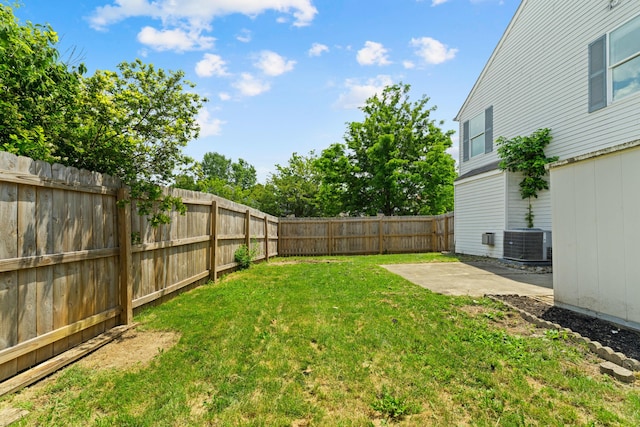4690 Ascot Dr, Columbus, OH 43229 - fenced backyard with a patio area