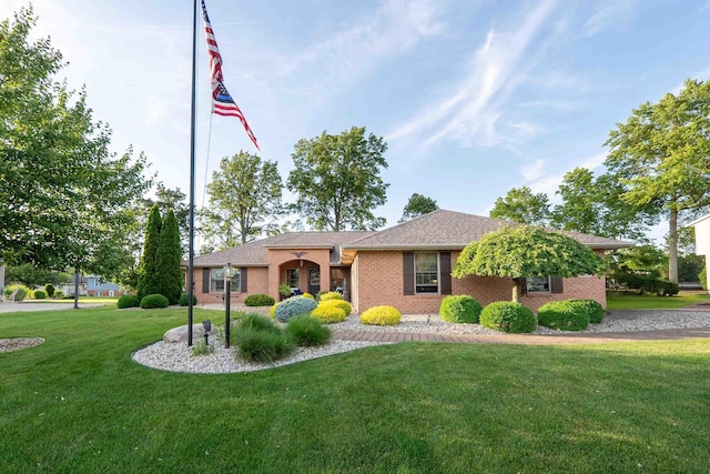 618 Linden Ln, Willard, OH 44890 - photo 1