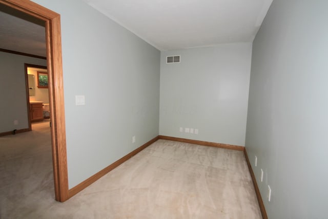 3100 Kropp Rd, Grove City, OH 43123 - unfurnished room with light colored carpet