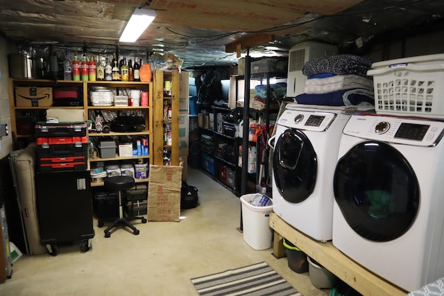 4224 Tschopp Rd NE, Lancaster, OH 43130 - laundry area with washer and clothes dryer