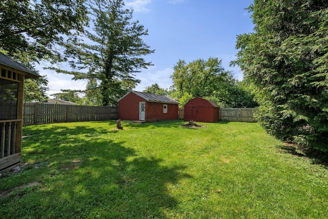 3053 E Old Duvall Ct, Lockbourne, OH 43137 - fenced backyard with a shed