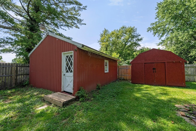 3053 E Old Duvall Ct, Lockbourne, OH 43137 - view of shed featuring a fenced backyard