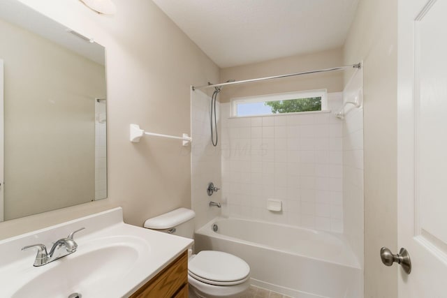 978 Vanwert Loop, Blacklick, OH 43004 - full bath featuring vanity and bathtub / shower combination