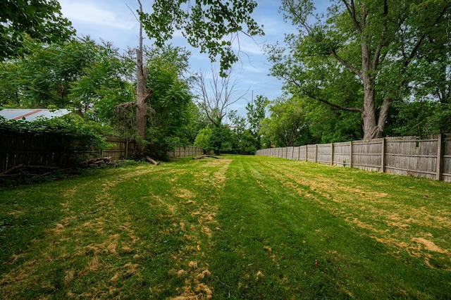 479 Maplewood Ave, Columbus, OH 43213 - view of fenced backyard