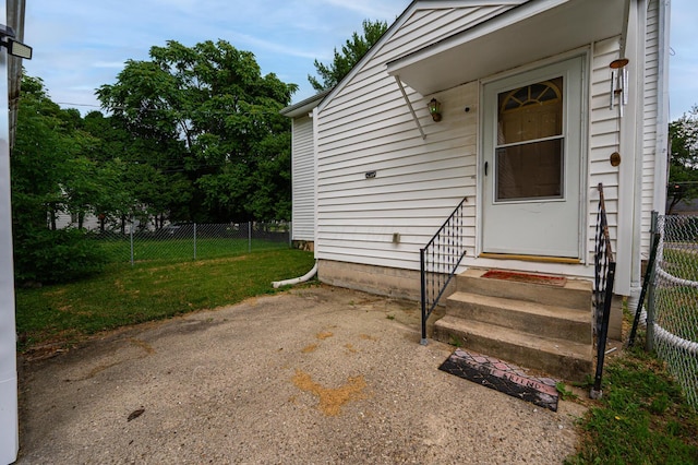 479 Maplewood Ave, Columbus, OH 43213 - entrance to property