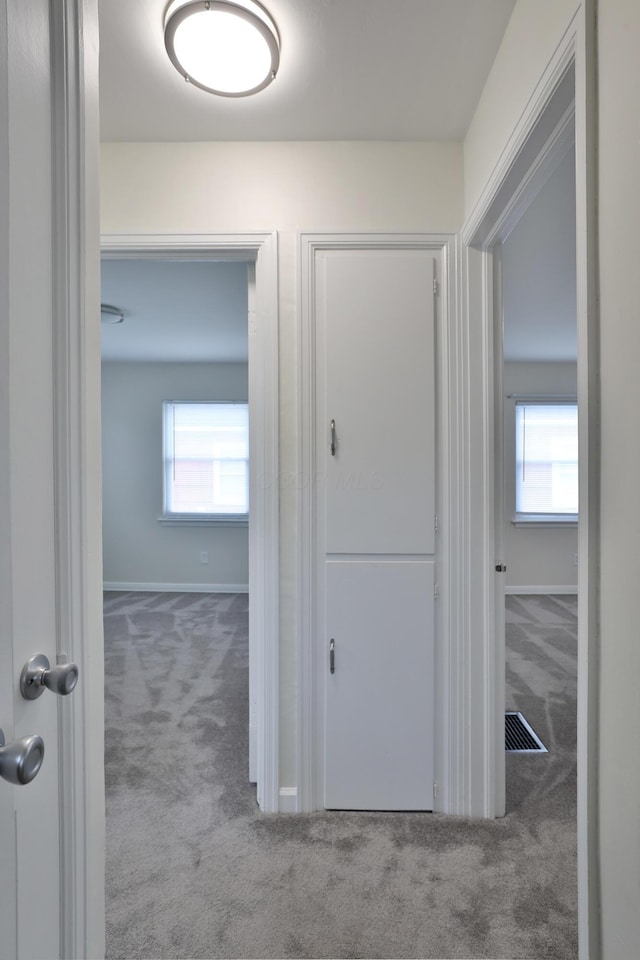 815 Eddystone Ave, Columbus, OH 43224 - hall with carpet