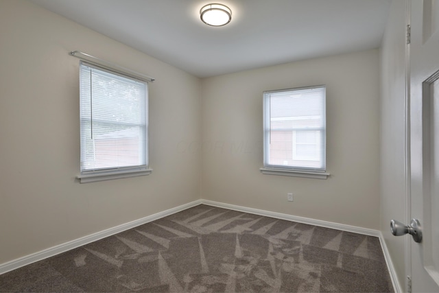 815 Eddystone Ave, Columbus, OH 43224 - empty room featuring carpet