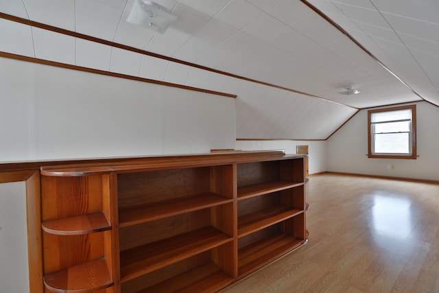 815 Eddystone Ave, Columbus, OH 43224 - additional living space with light wood finished floors and vaulted ceiling