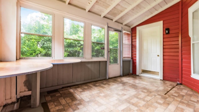 339 W Maple St, Granville, OH 43023 - unfurnished sunroom featuring a hot tub