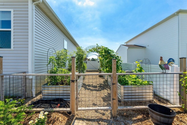 152 Natalie Ln, Granville, OH 43023 - view of property exterior featuring a gate