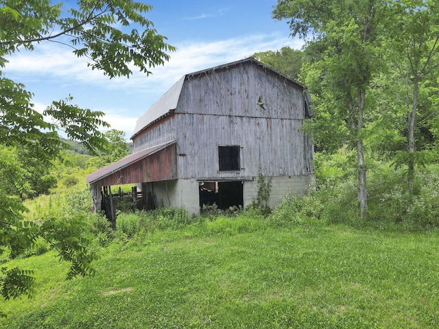 39703 Maysville Greendale Rd, Logan, OH 43138 - view of barn