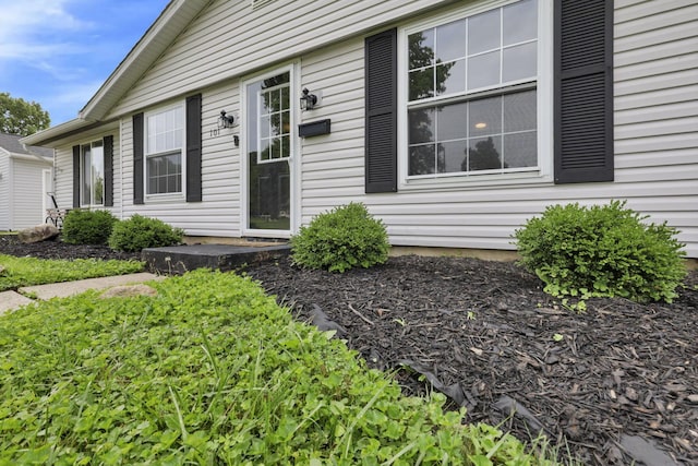 101 Circle Dr, Baltimore, OH 43105 - property entrance