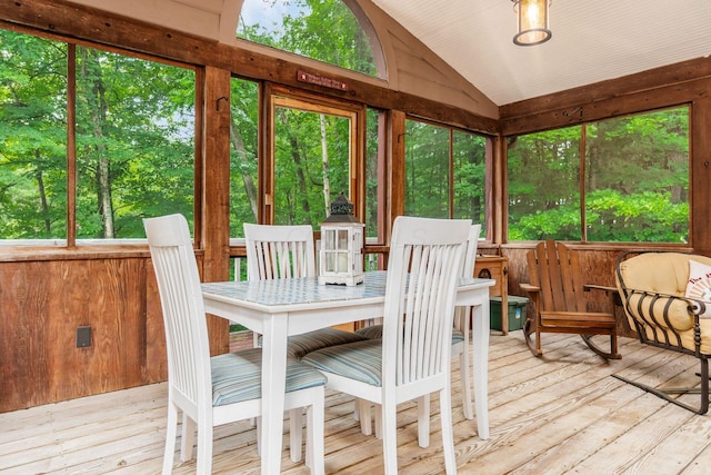 8622 Lott Rd, Marengo, OH 43334 - sunroom / solarium with vaulted ceiling and healthy amount of natural light
