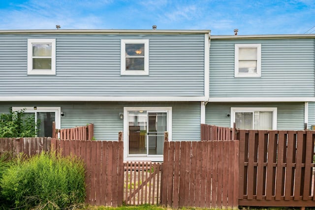 884 Annagladys Dr Unit F2, Columbus, OH 43085 - back of house