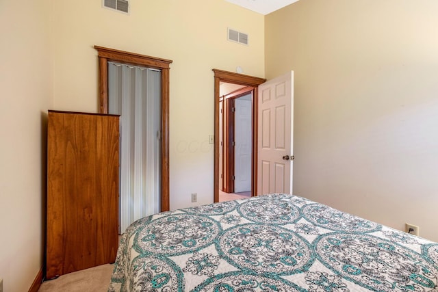 154 Oak Creek Pl, Columbus, OH 43230 - carpeted bedroom featuring a towering ceiling
