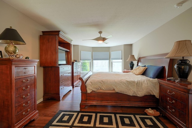 1013 Bluff Crest Dr, Columbus, OH 43235 - bedroom with dark wood finished floors and ceiling fan