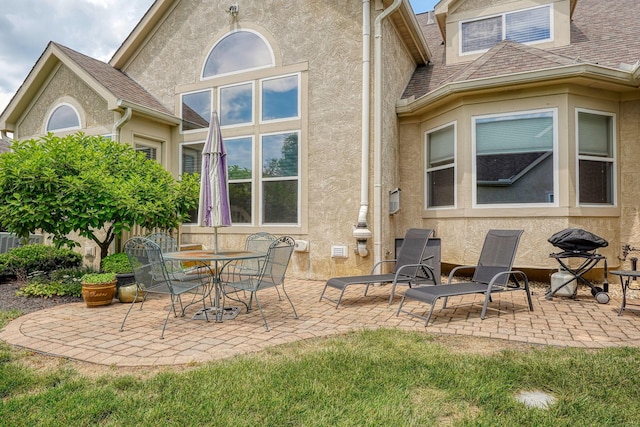1013 Bluff Crest Dr, Columbus, OH 43235 - view of patio