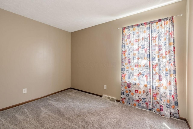 7472 Davis Rd, Hilliard, OH 43026 - unfurnished room featuring carpet and baseboards