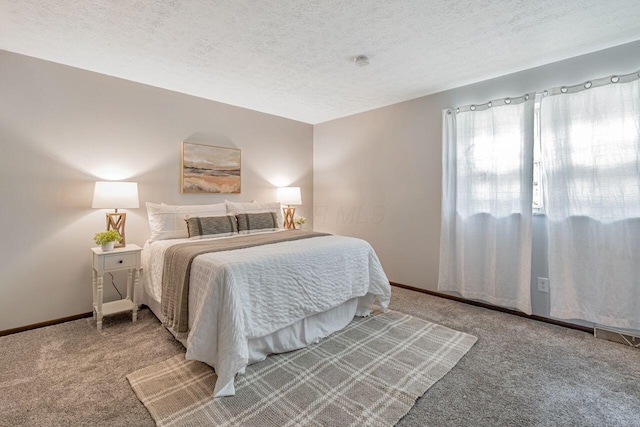 7472 Davis Rd, Hilliard, OH 43026 - bedroom with carpet and a textured ceiling