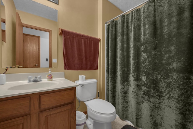 1691 Cloverdale Dr, Lancaster, OH 43130 - full bathroom with vanity and curtained shower