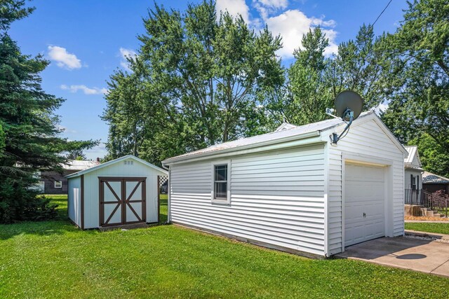 107 Vine St, Ashley, OH 43003 - photo 4