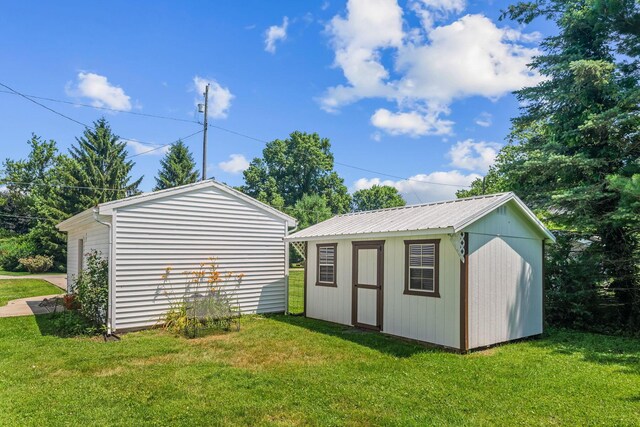 107 Vine St, Ashley, OH 43003 - photo 29