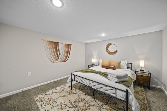 1815 Union St, Lancaster, OH 43130 - carpeted bedroom featuring baseboards