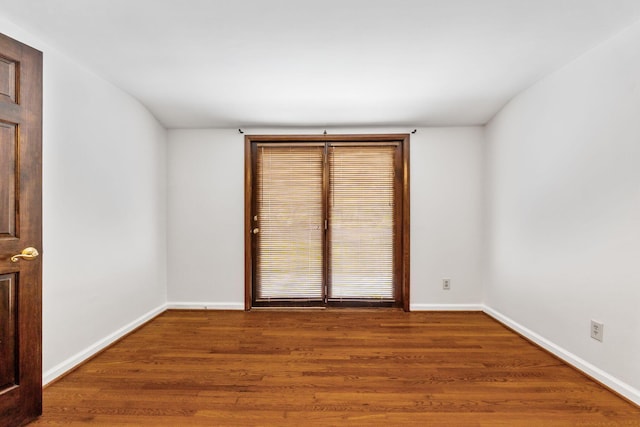 1054 Highland Dr, Columbus, OH 43220 - unfurnished room featuring wood finished floors