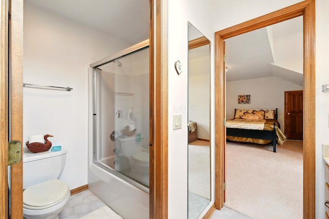 1515 Oak Run Ct, Mansfield, OH 44906 - bathroom featuring connected bathroom, vaulted ceiling, and enclosed tub / shower combo