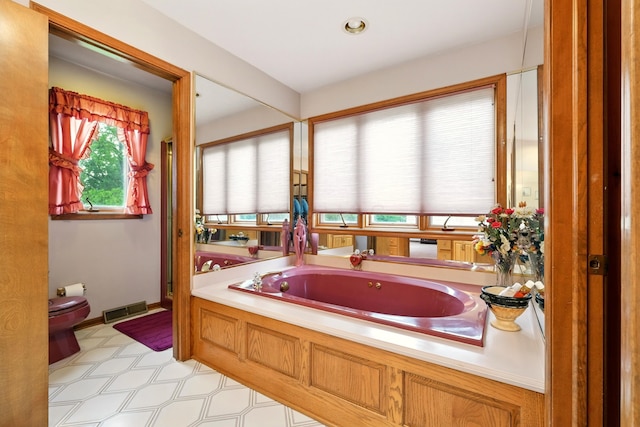 1515 Oak Run Ct, Mansfield, OH 44906 - full bath with a bath and toilet