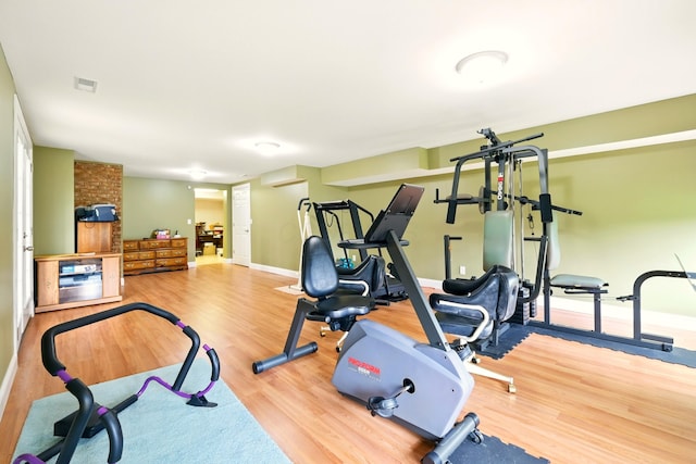 1515 Oak Run Ct, Mansfield, OH 44906 - workout area with wood finished floors and baseboards