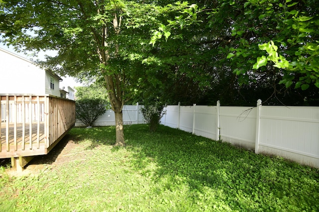 3565 Motts Place Ct, Canal Winchester, OH 43110 - fenced backyard with a deck