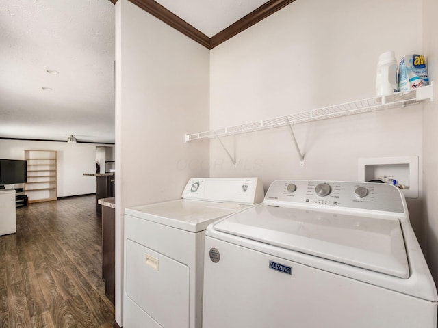 10610 E State Route 762 Unit 74B, Lockbourne, OH 43137 - laundry room featuring independent washer and dryer, dark wood finished floors, and crown molding